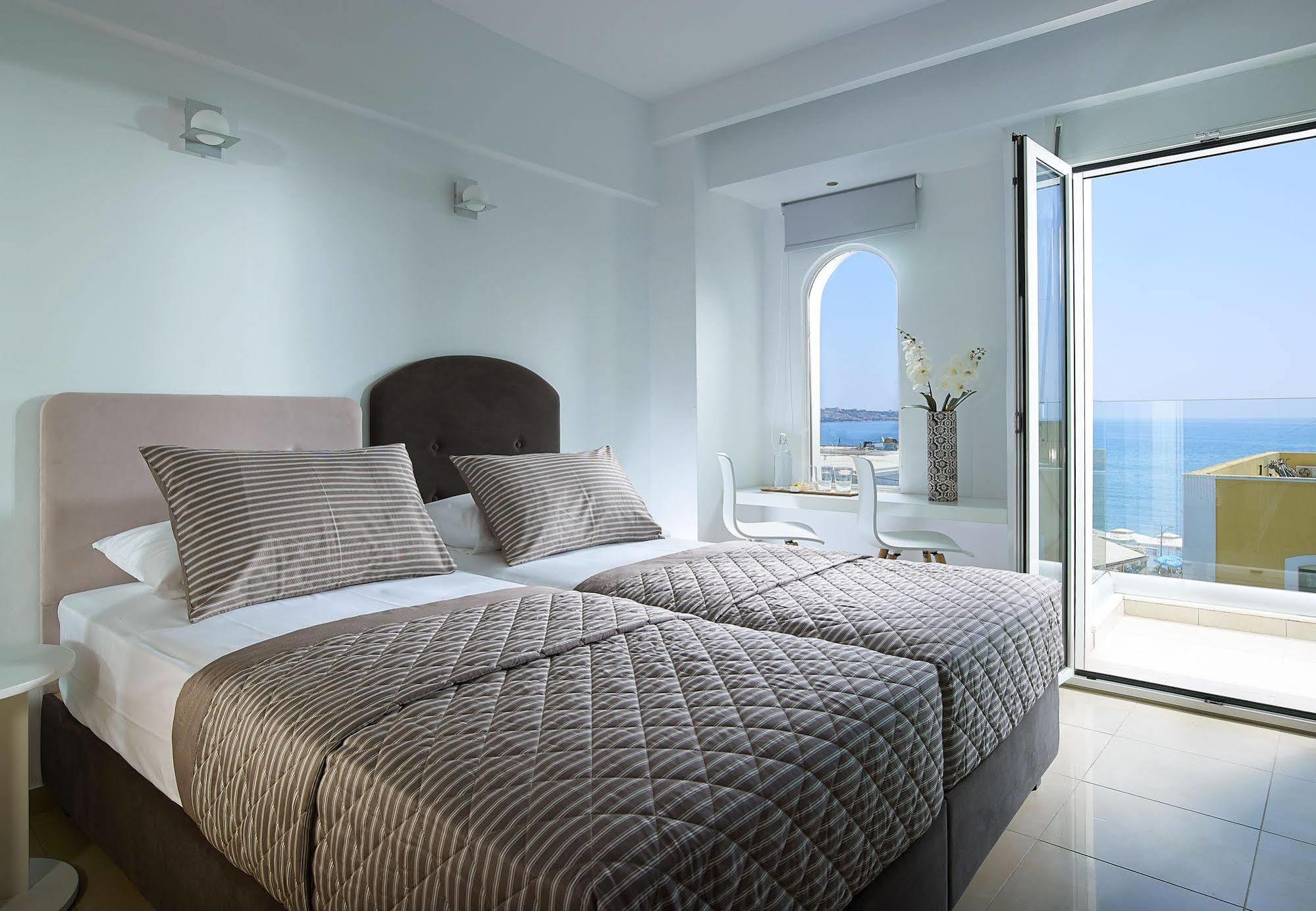 Coral Hotel Ierápetra Extérieur photo