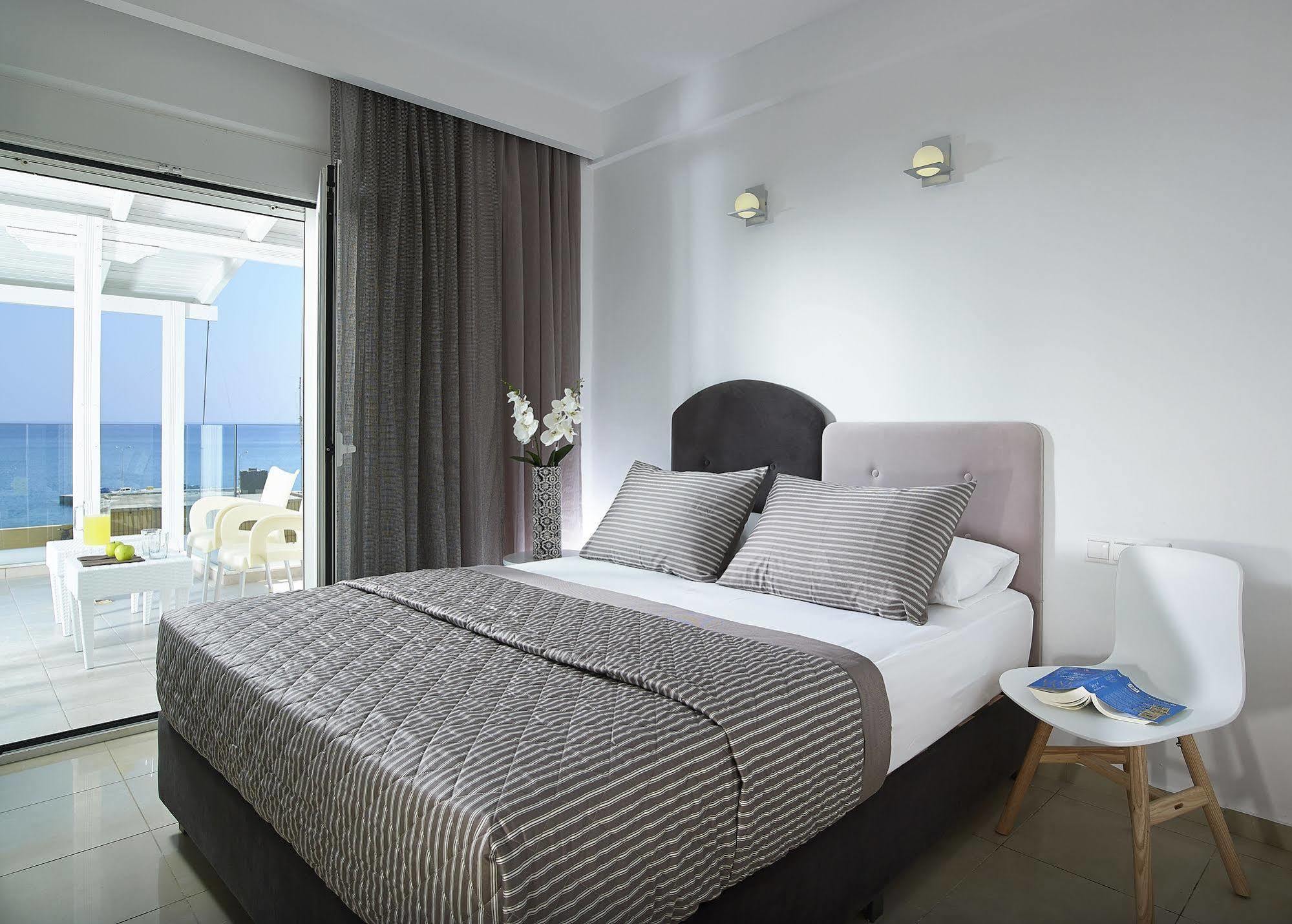Coral Hotel Ierápetra Extérieur photo